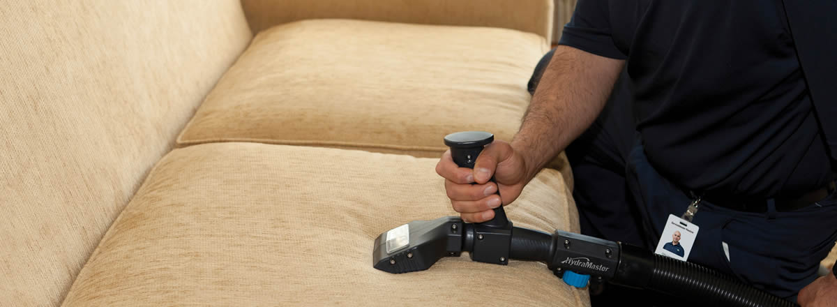 professional upholstery cleaning in devizes